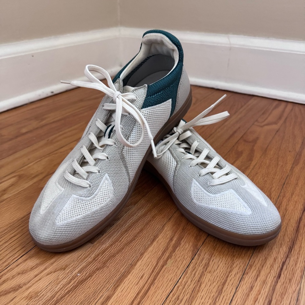 Rothy's RS01 Sneaker